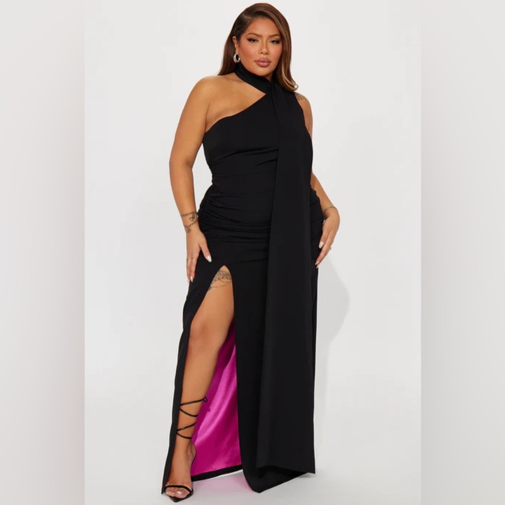 NWT Fashion Nova Manhattan Gala gown